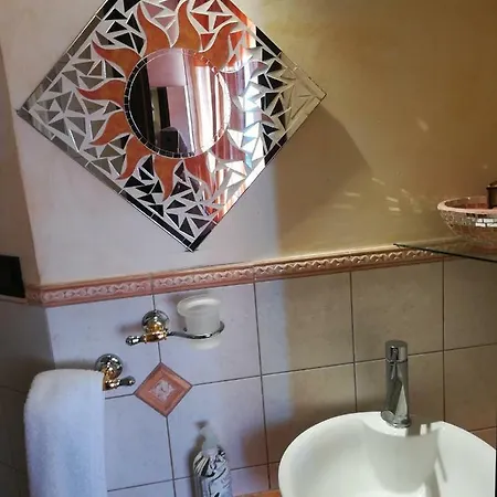 La Casa Di El Bed and breakfast 2*